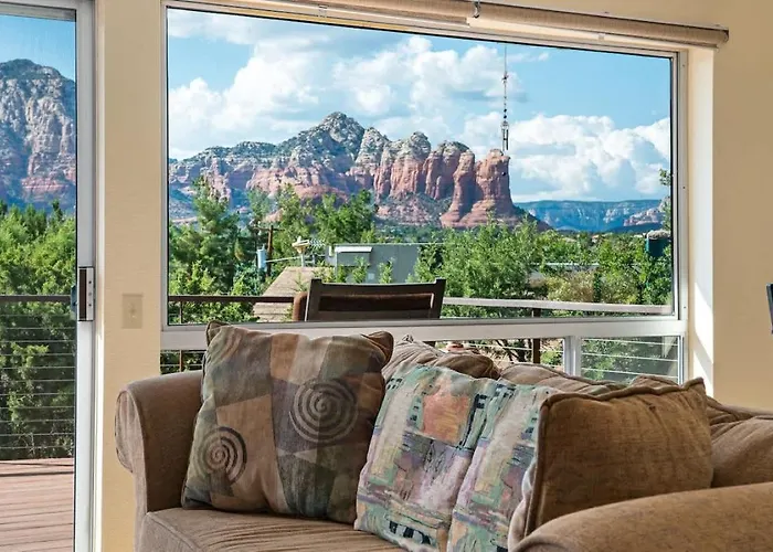 Amazing Views In The Heart Of West For Family Holiday home *
